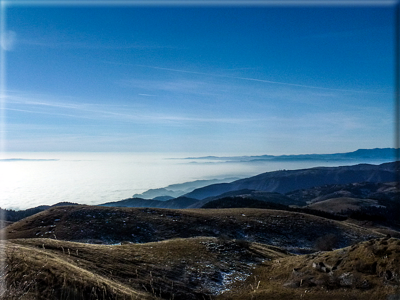 foto Salita al Col Serai e Cima Grappa